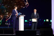 Министр просвещения России Сергей Кравцов на Просветительском марафоне «Знание.Первые» представил новый учебник по истории для 11-х классов