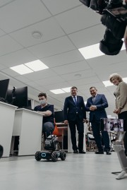 С работой новой образовательной площадки в ВГСПУ ознакомился губернатор Волгоградской области 