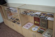 Ко Дню российской науки на факультете исторического и правового образования открылась выставка по археологии