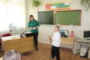 На занятии с логопедом Локтионовой Е.И.