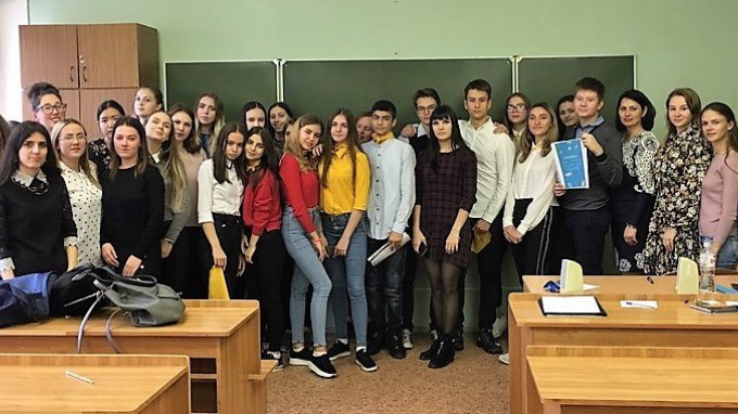 В ВГСПУ состоялась интеллектуально-творческая игра «В мире профессий» для старшеклассников волгоградских школ
