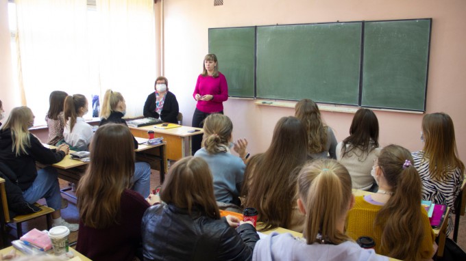 Методисты – студентам: на факультете ДиНО проходят встречи учителей-практиков со студентами