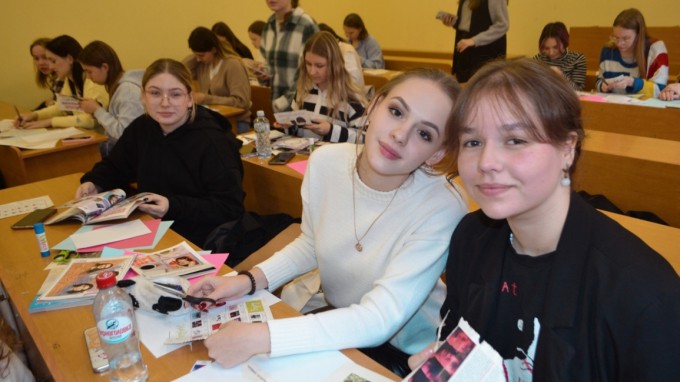 Институт иностранных языков подводит итоги Медиашколы