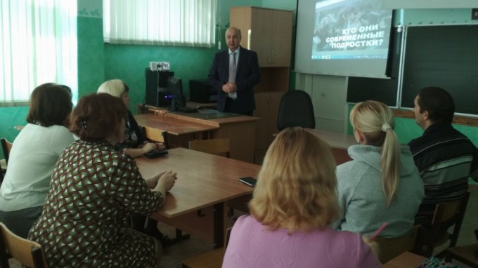 Школьно-университетское  партнерство: педагоги-психологи ВГСПУ проводят практико-ориентированные семинары