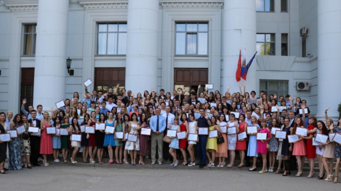 ВГСПУ чествует лучших выпускников